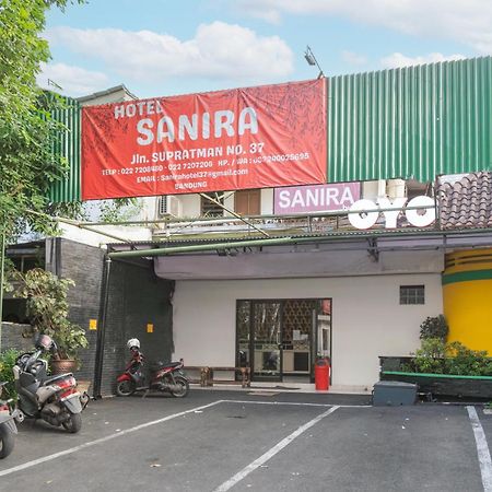 Collection O Hotel Sanira Bandung Kültér fotó