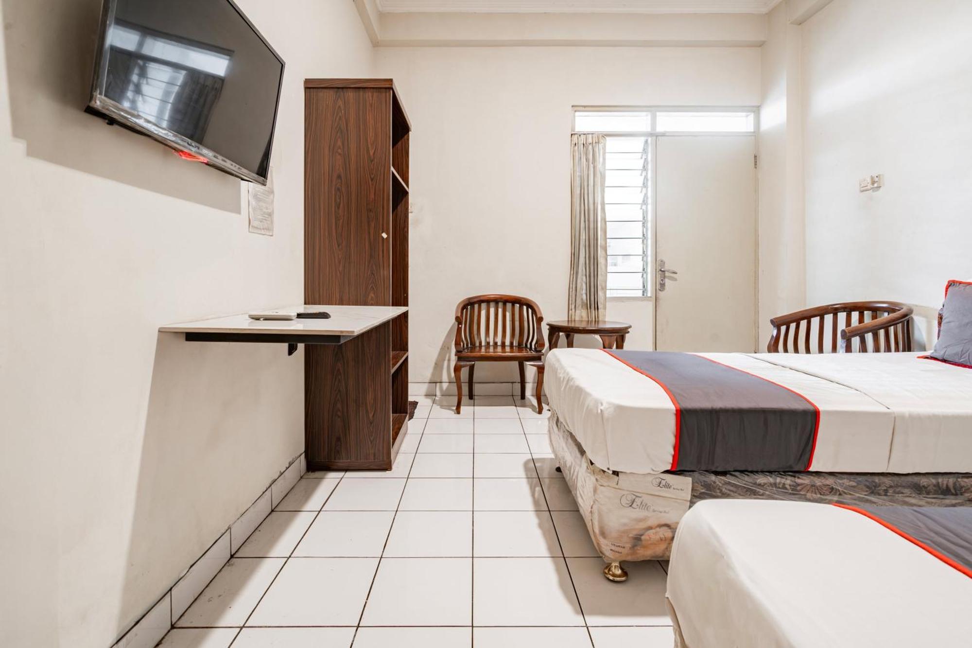 Collection O Hotel Sanira Bandung Kültér fotó