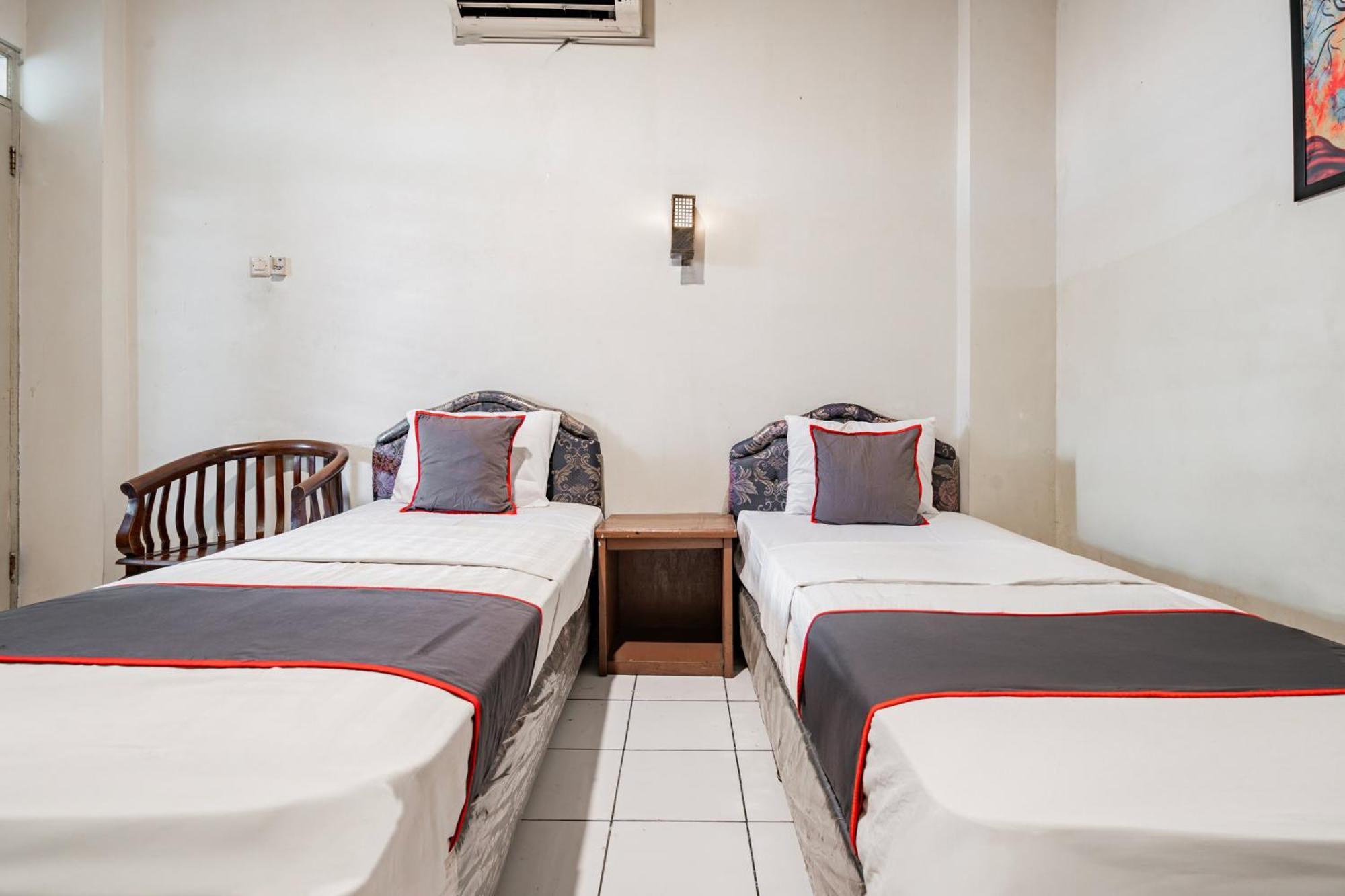 Collection O Hotel Sanira Bandung Kültér fotó